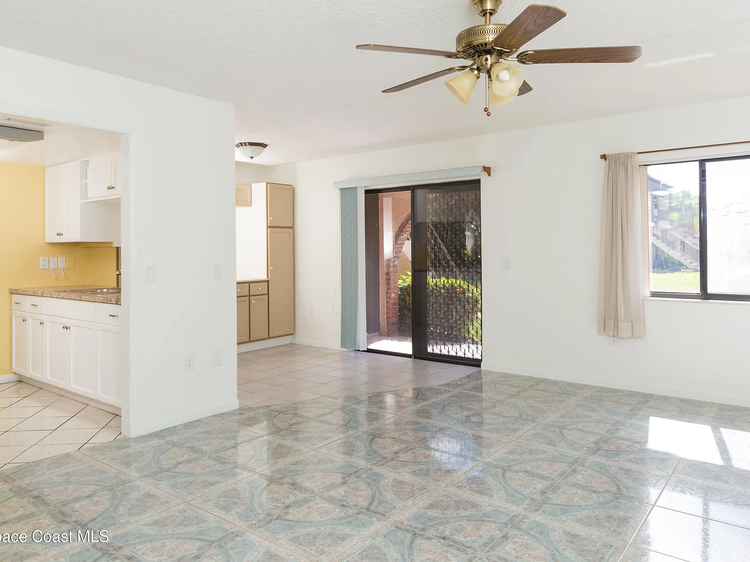 2 bed, 2.0 bath, 1220 sqft, $1,500 — Photo 3