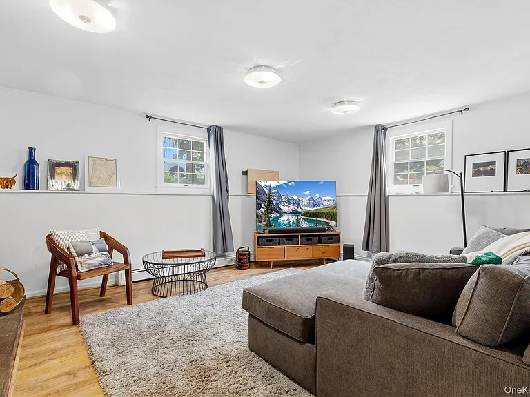 20 Walnut St — Photo 18