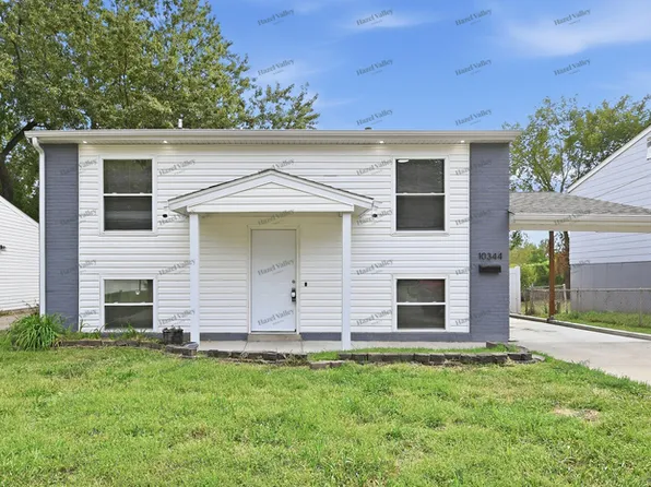 10344 Castle Dr, Saint Louis, MO 63136