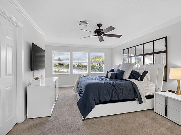 4th image of 7825 Travelers Tree Drive