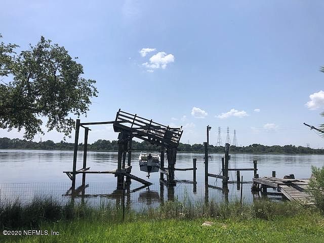 2nd image of 5140 Heckscher Dr