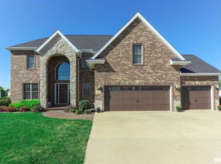 1054 Haymeadow Ln, Metamora, IL 61548