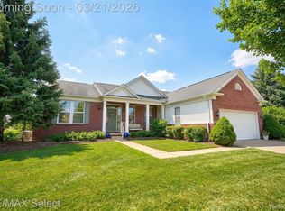 6270 Merion Ln, Grand Blanc, MI 48439