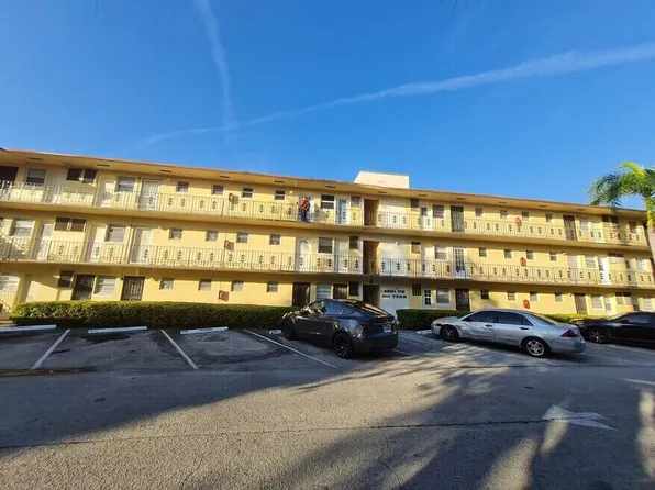 2820 NE 201ST Terrace #F106, Aventura, FL 33180
