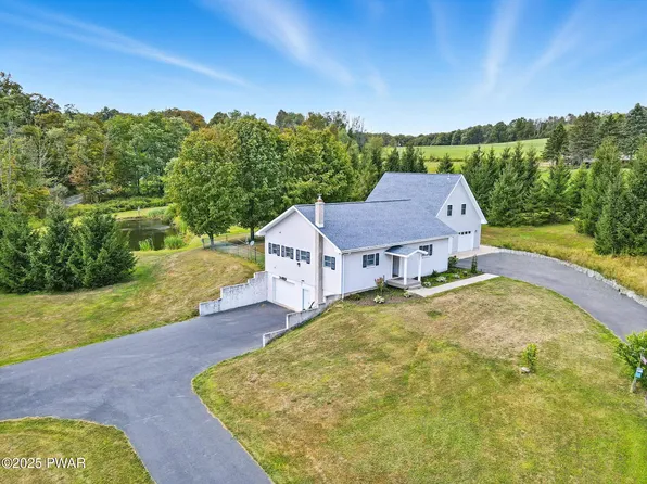 145 Pleasant View Dr, Pleasant Mount, PA 18453