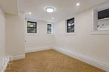 Rented by Garfield Realty 