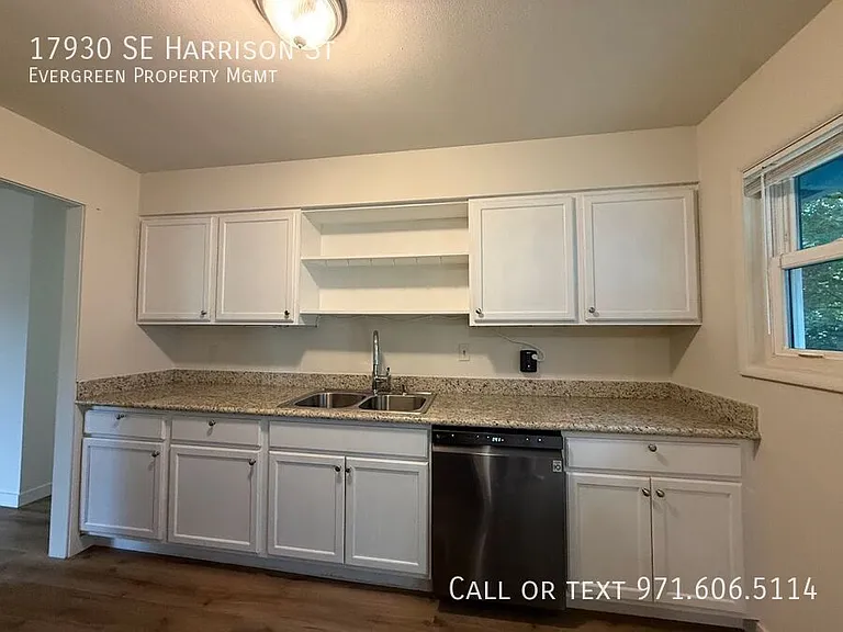 17930 SE Harrison St — Photo 11