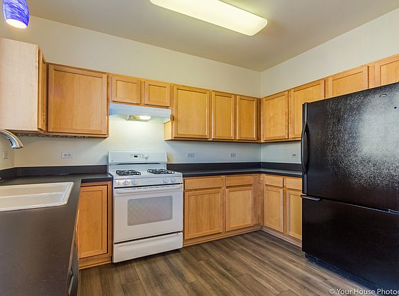 3rd image of 1118 Chadwick Dr