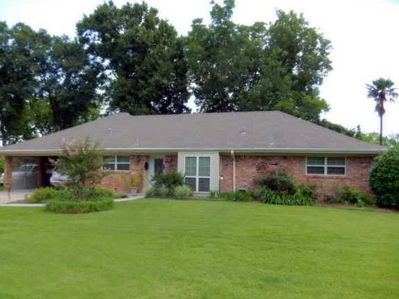 3rd image of 202 S William Dr