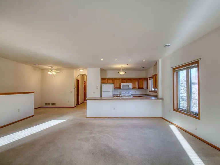 1420 Gabriel Dr #4 — Photo 6