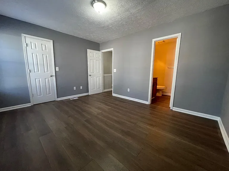 401 Water Oak Way — Photo 12