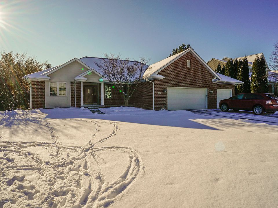 1st image of 1347 Sanborn Dr