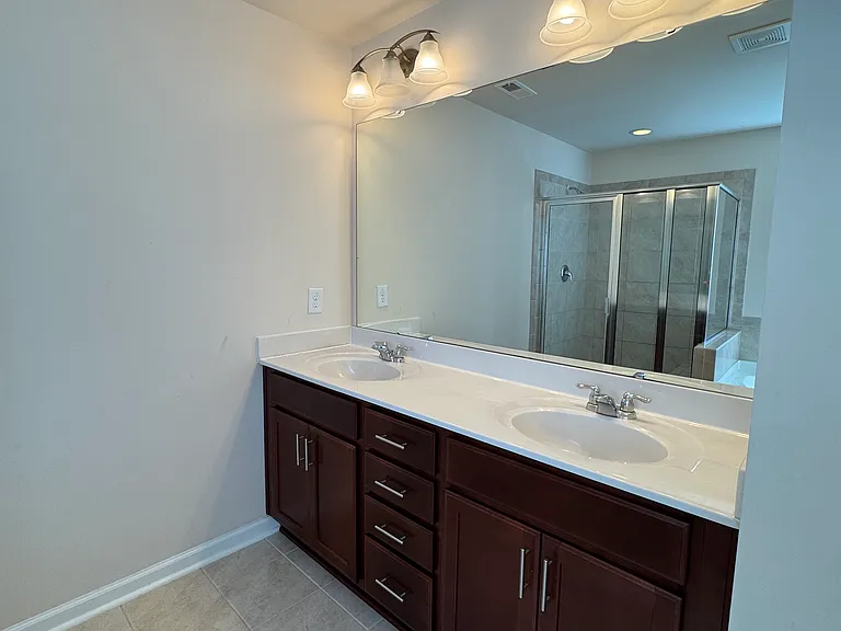 814 Bristol Bridge Dr — Photo 23