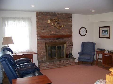 5th image of 2092 Cypress St