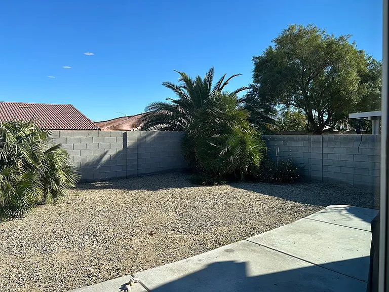 5832 Vista Luna St — Photo 17