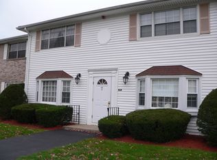 40B Washington Park Dr APT 5, Andover, MA 01810