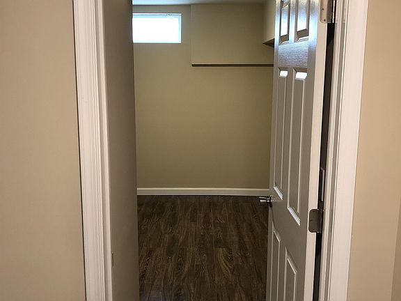 Door into bedroom
