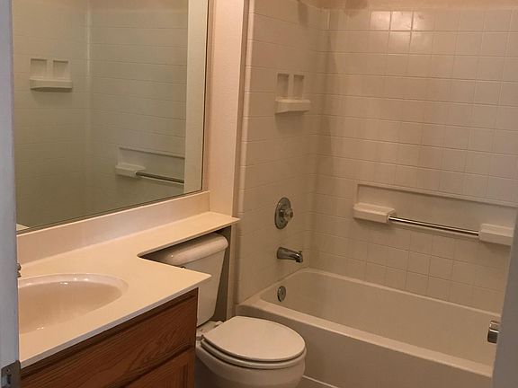 2nd image of 351 Highfield Cir