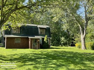1033 Vine St, Saint Clair, MI