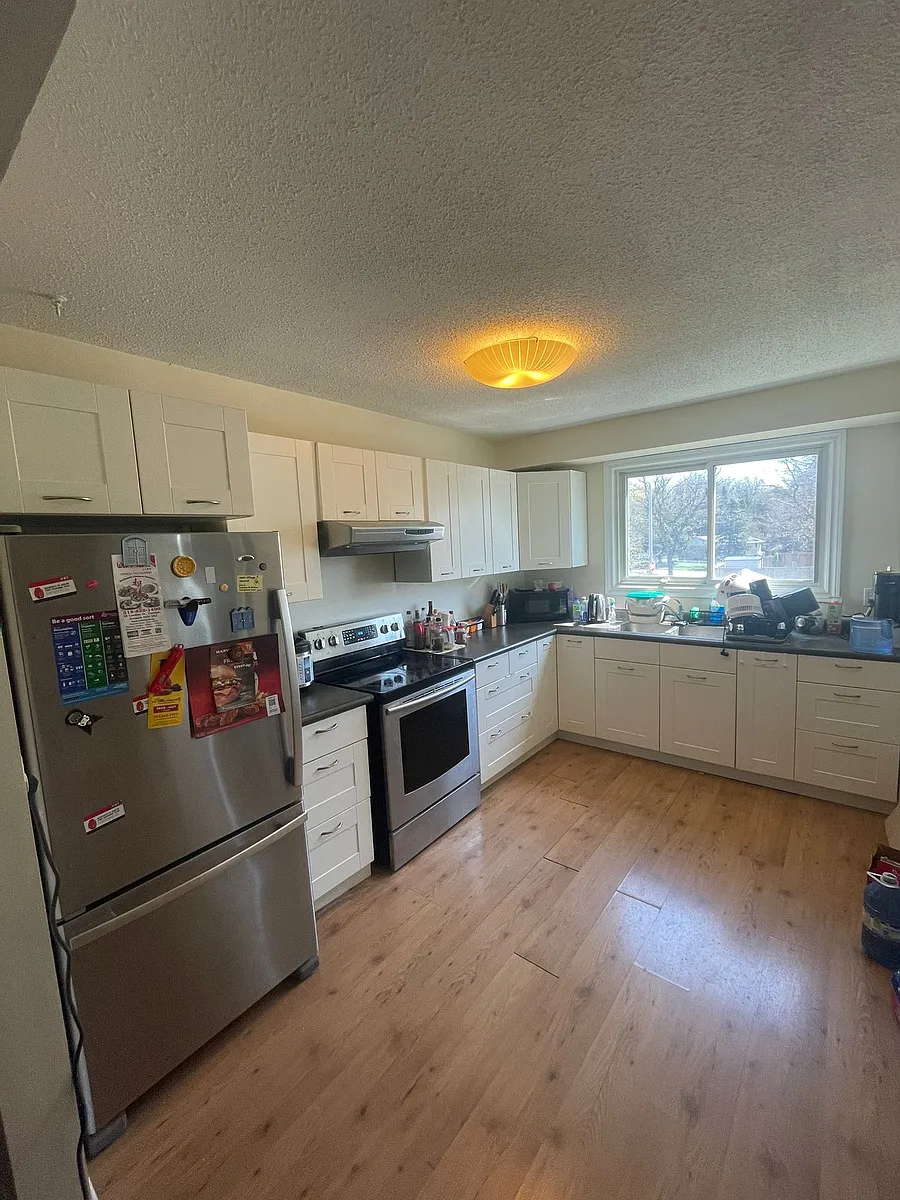 Building Photo - 126 Conroy Cres #FULL HOUSE