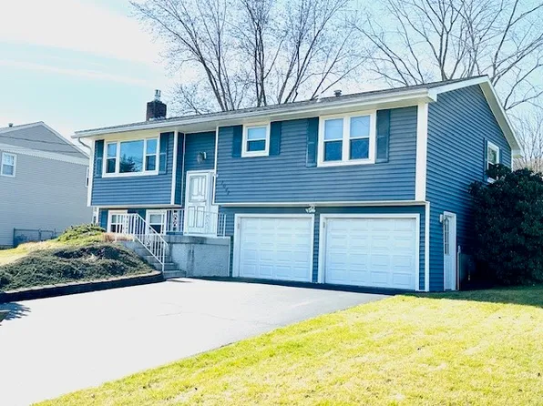 1041 Sarah Ln, Endicott, NY 13760