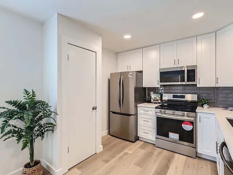 10208 Brownie Dr #D — Photo 11