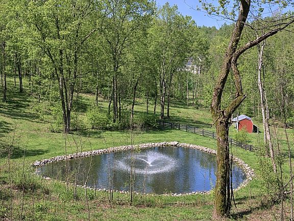 4th image of 2183 S Berrys Chapel Rd