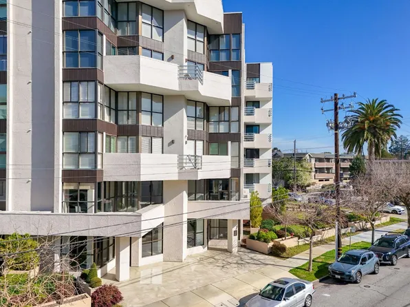 110 Park Rd APT 105, Burlingame, CA 94010