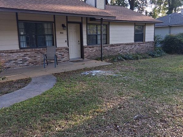 3400 NE 43rd Pl