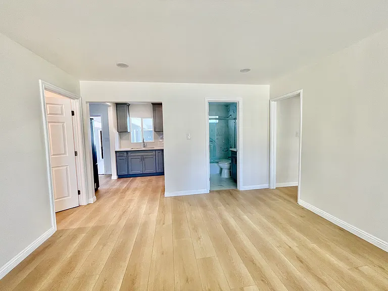 702 Beckville St — Photo 5