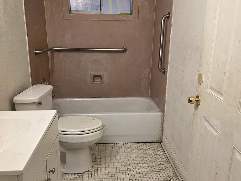 7020 Boston Dr — Photo 5