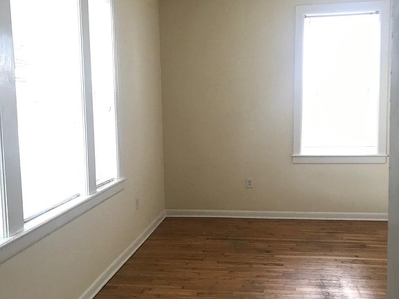 2nd image of 100 E Watauga Ave Ste 5