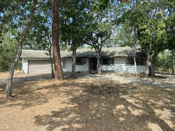 180 Idlewood Dr, Eagle Pt, OR 97524