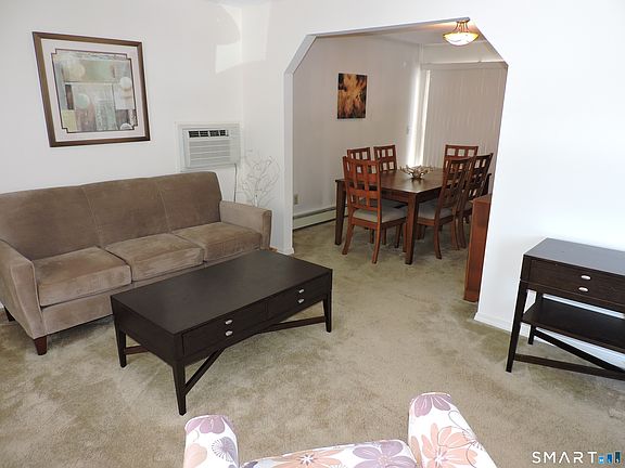 4th image of 814 Graham Road