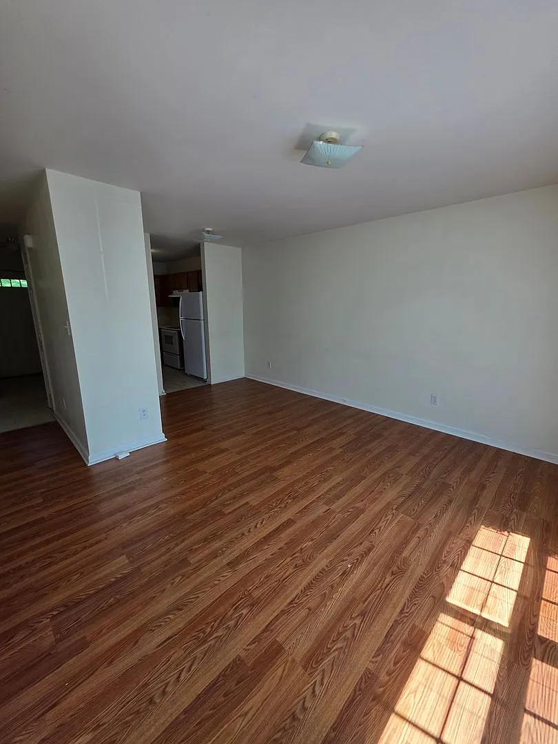 14 W. Sunrise Ave — Photo 2