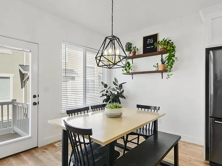 45 N 2050 W — Photo 10