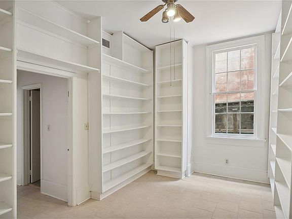 5th image of 1015 Saint Peter St