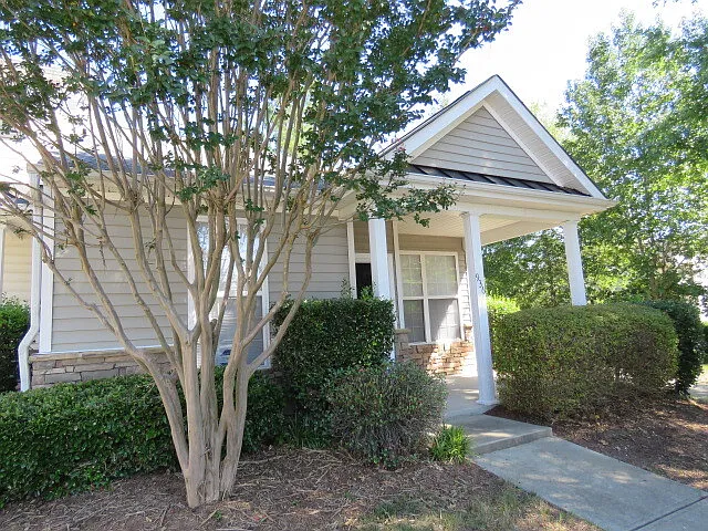 936 Cinnamon Dr — Photo 3
