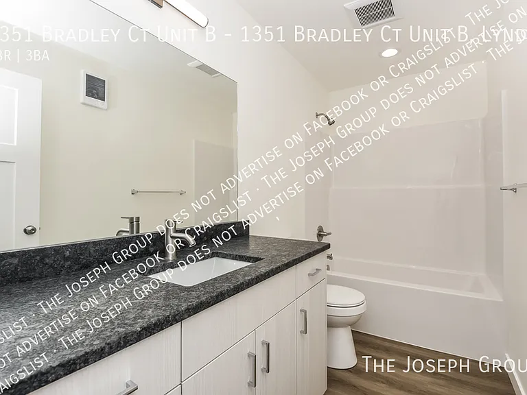 1351 Bradley Ct #B — Photo 18