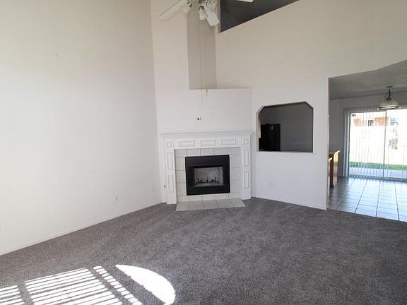 3rd image of 3407 Bull Run Dr