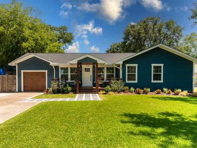 730 Holland, Groves, TX, 77619