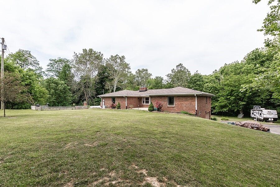 1st image of 1456 E Lawndale Dr