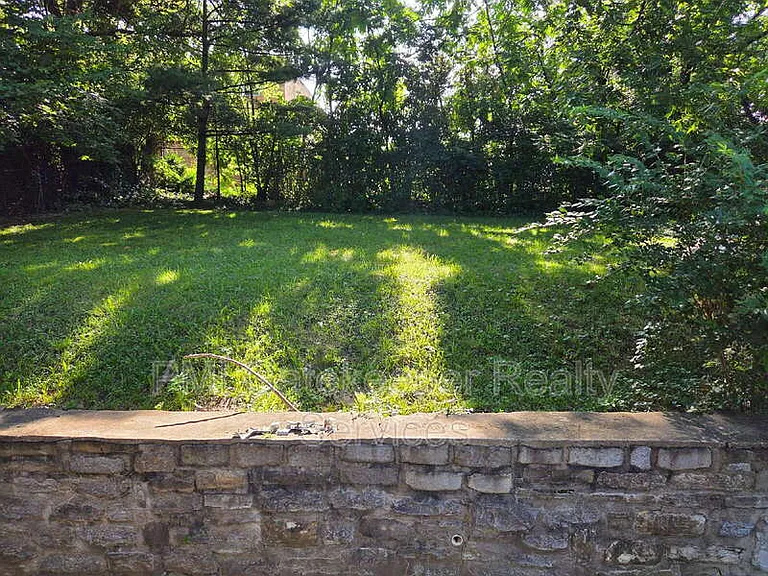 954 Hawthorne Ave #1 — Photo 12
