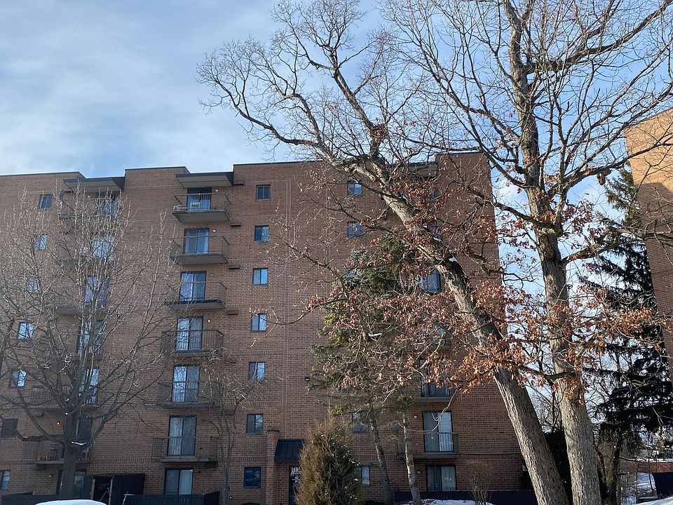 1st image of 6020 Lake Bluff Dr Unit 301