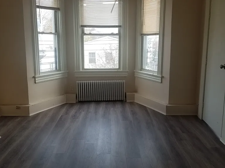3 Jones Pl #2 — Photo 24