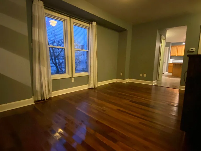 553 Bradley St — Photo 5