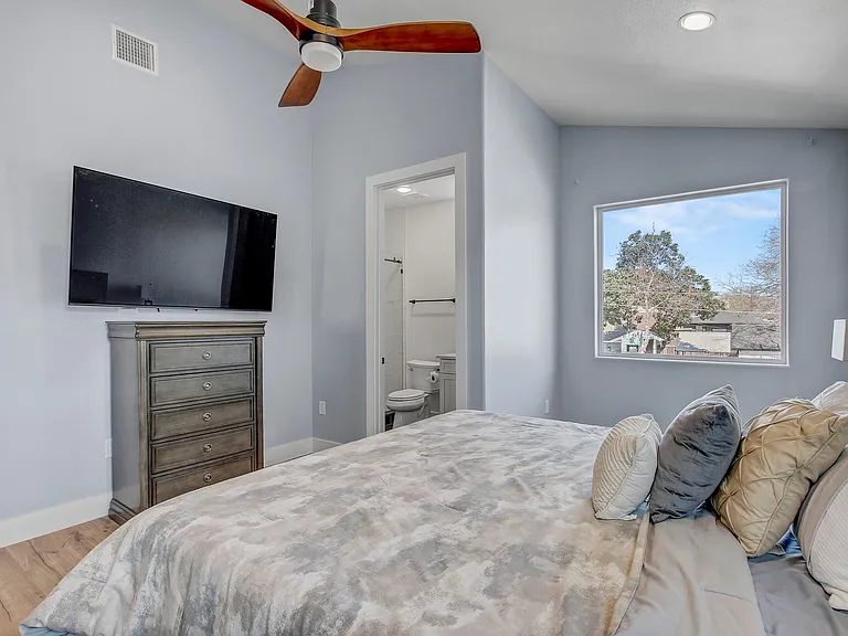 4703 Louis Ave #A — Photo 26