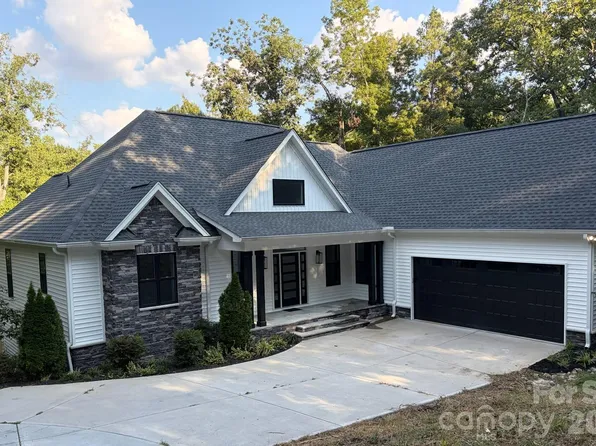 5049 Titanic Rd, Rock Hill, SC 29732