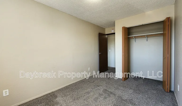 2414 3rd Ave N #7 — Photo 11