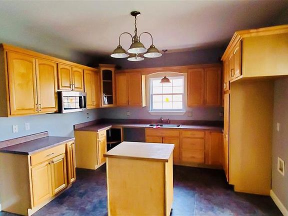 5th image of 38 Pemberton Ln
